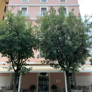 https://hotel-biondi.it-tuscanyhotel.com